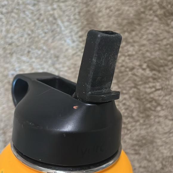 Hydro Flask Yellow Orange Gold 32 oz - Picture 4 of 4